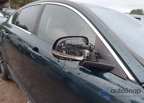 2017 Jaguar Xe 35T Prestige z USA, uszkodzony, nr VIN SAJAK4BV9HA970578